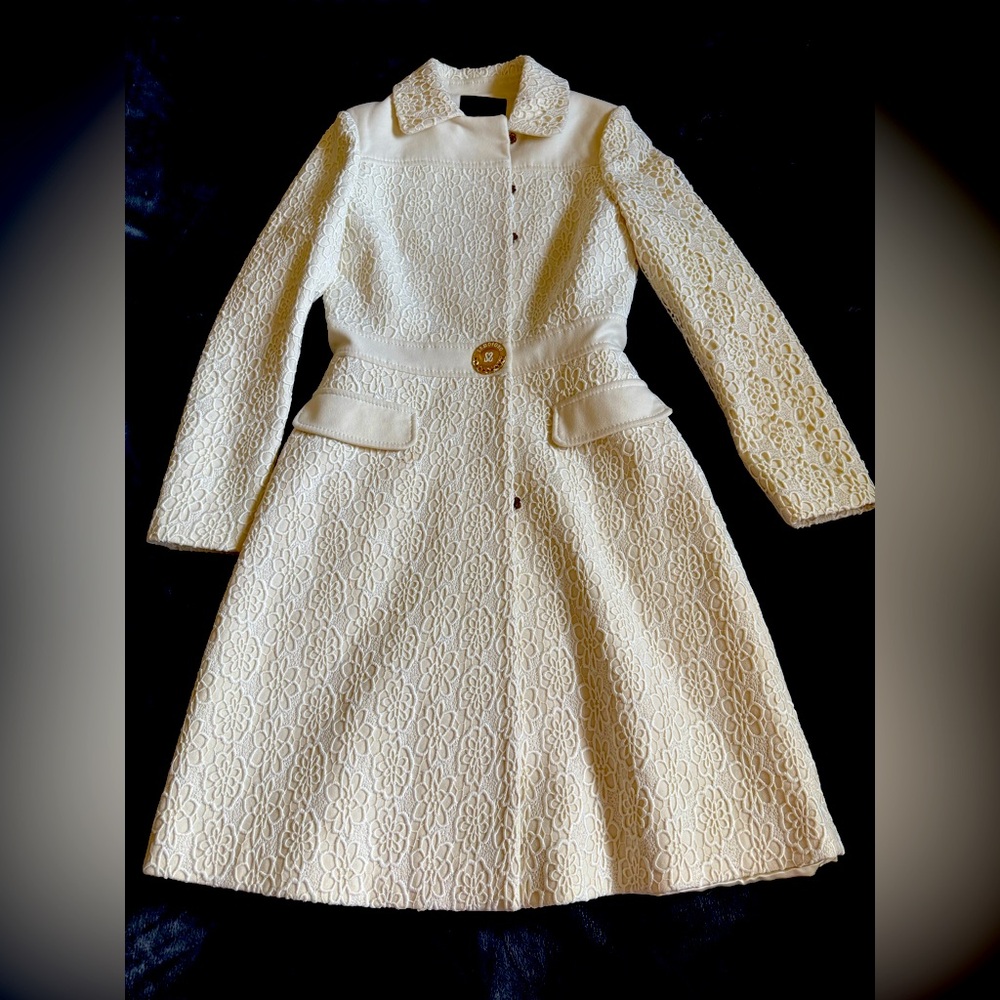 Elegant Cream Lace Women's Pea Coat